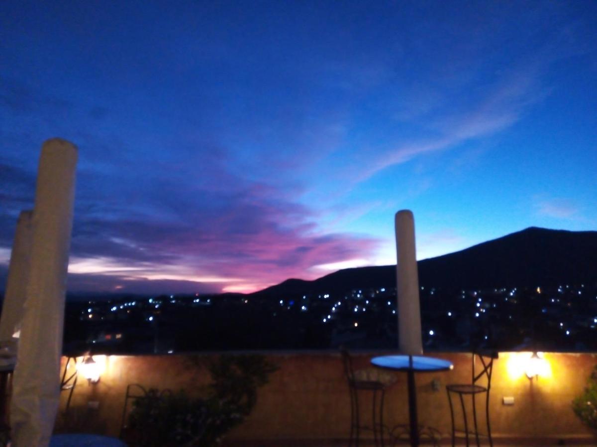 Hotel Villa Penasco Bernal Buitenkant foto
