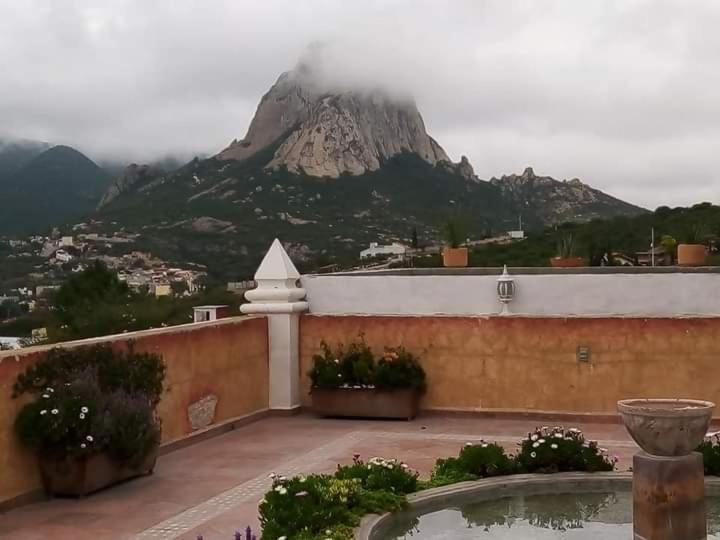 Hotel Villa Penasco Bernal Buitenkant foto
